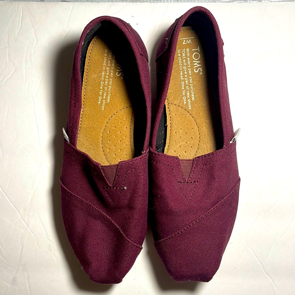 Womens Burgundy Toms